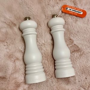 Le Creuset Matte White Salt & Pepper Mills